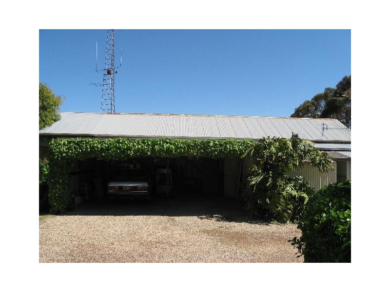 66 Robert Street, Maitland SA 5573