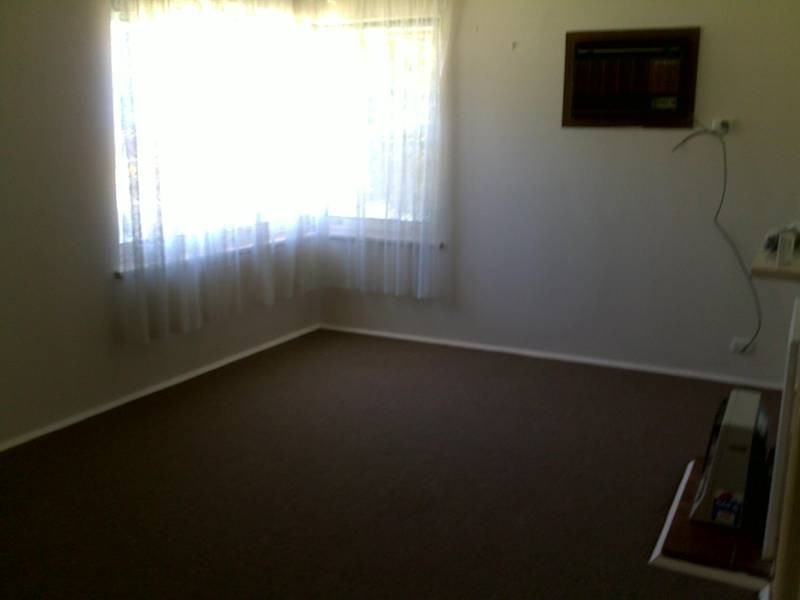 10 Coleridge Crescent, Clearview SA 5085