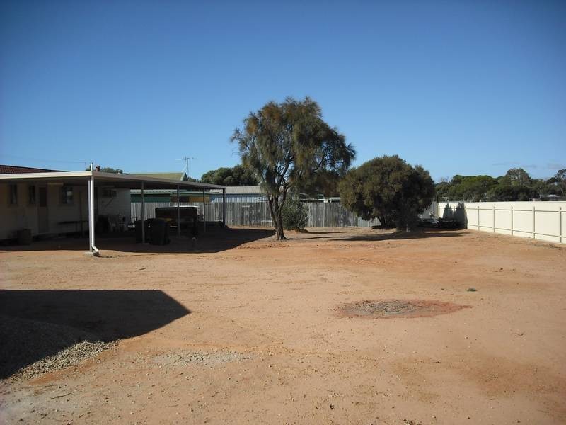 11 Kulpara Street, Port Clinton SA 5570