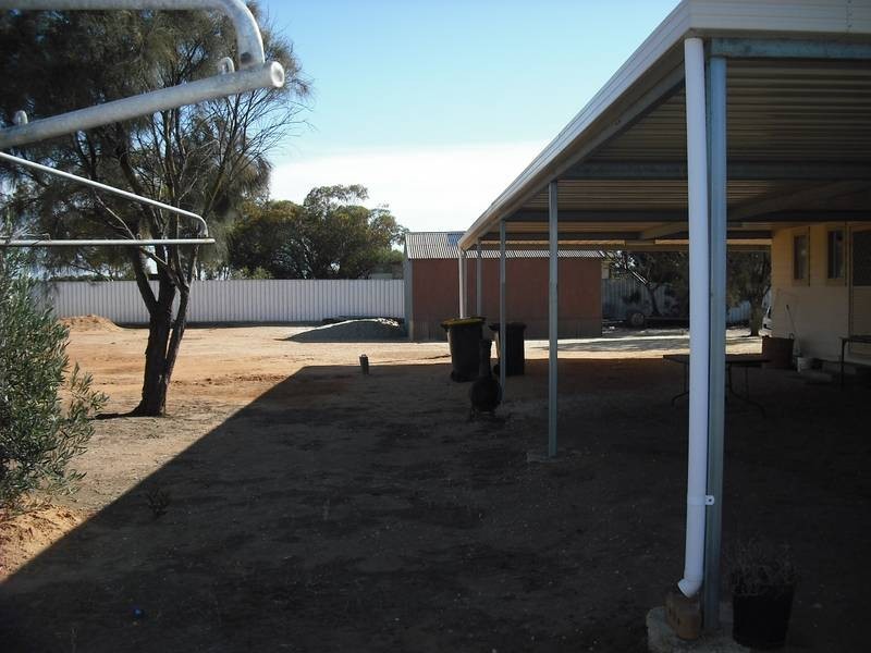 11 Kulpara Street, Port Clinton SA 5570