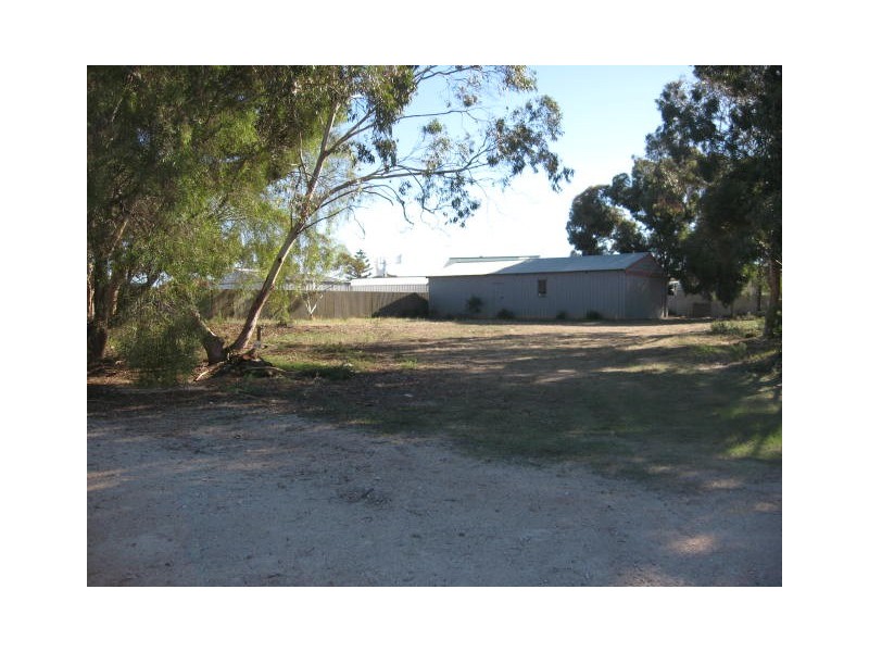 6 Barton Road, Tiddy Widdy Beach SA 5571