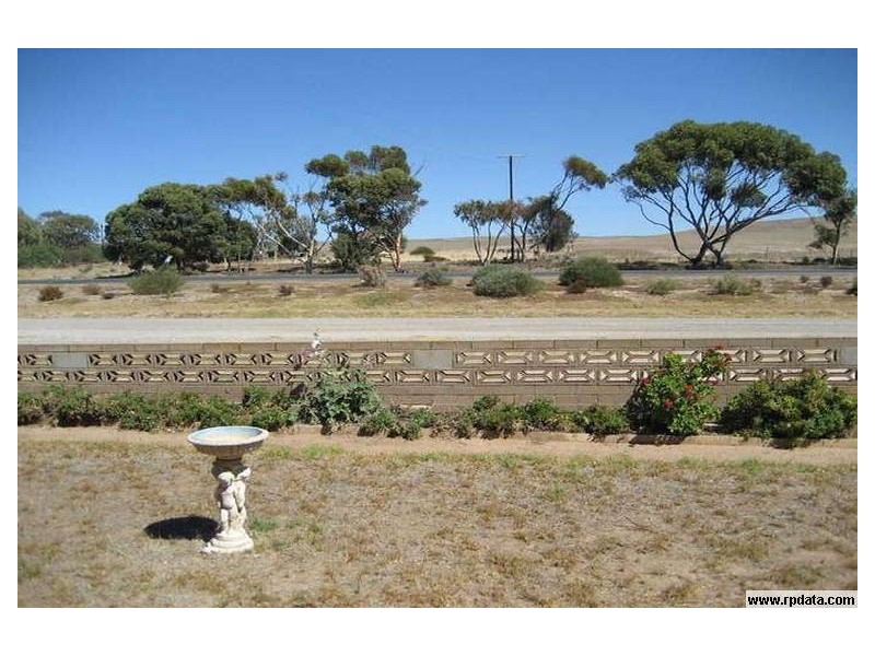 17 Main Coast Road, Ardrossan SA 5571