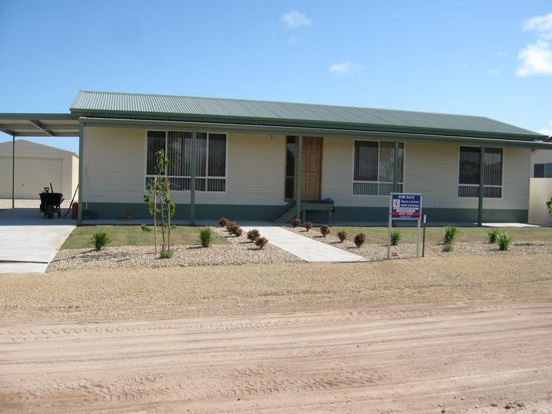 19 Annie Watt Street, Price SA 5570