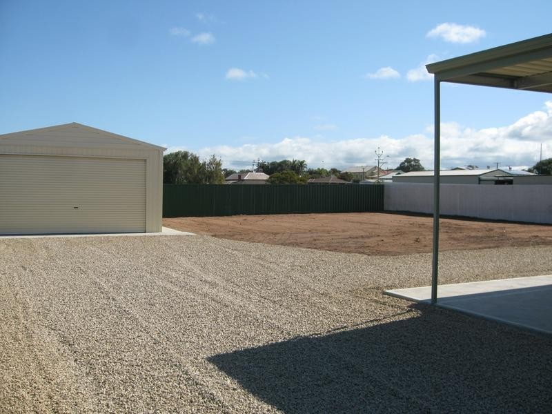 19 Annie Watt Street, Price SA 5570