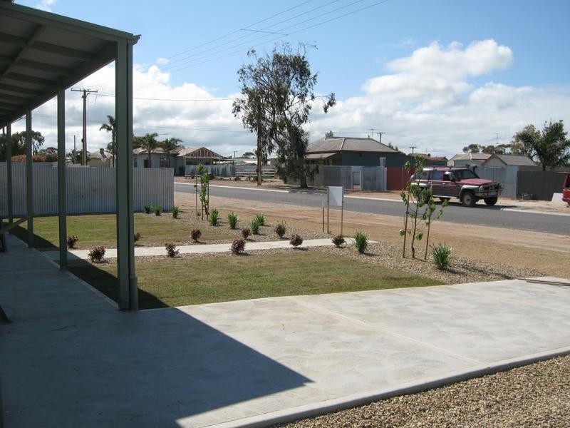 19 Annie Watt Street, Price SA 5570