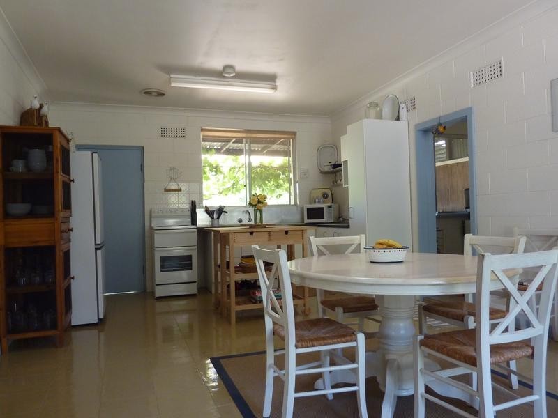 61 Main Street, Pine Point SA 5571