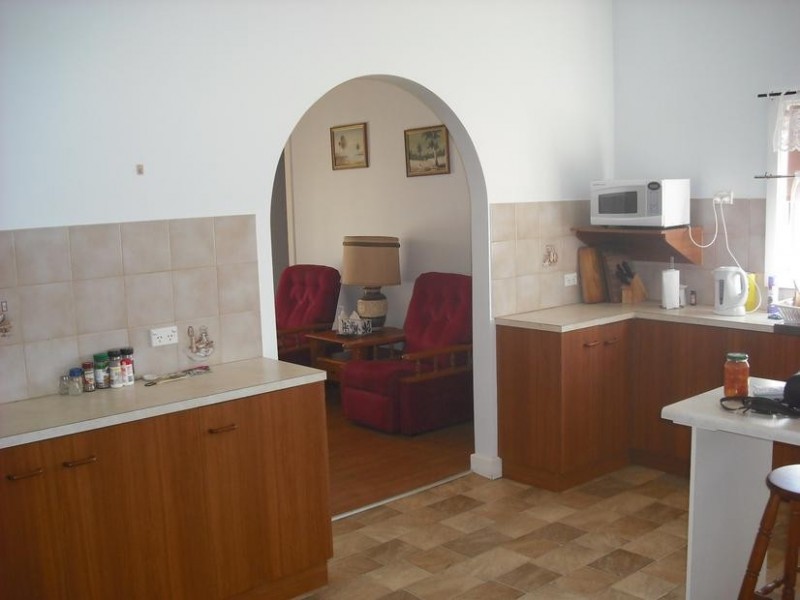 21 clemintina, Price SA 5570