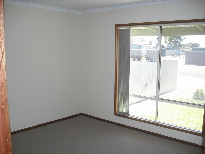 19 Annie Watt Street, Price SA 5570