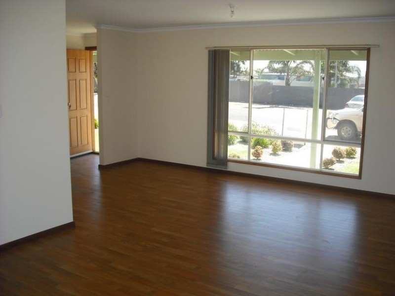 19 Annie Watt Street, Price SA 5570