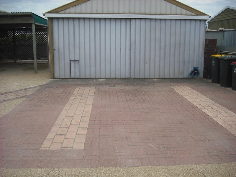 9 Cumberland Road, Port Clinton SA 5570