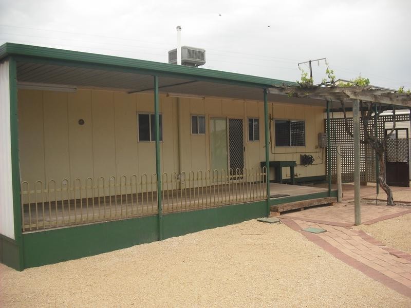 9 Cumberland Road, Port Clinton SA 5570