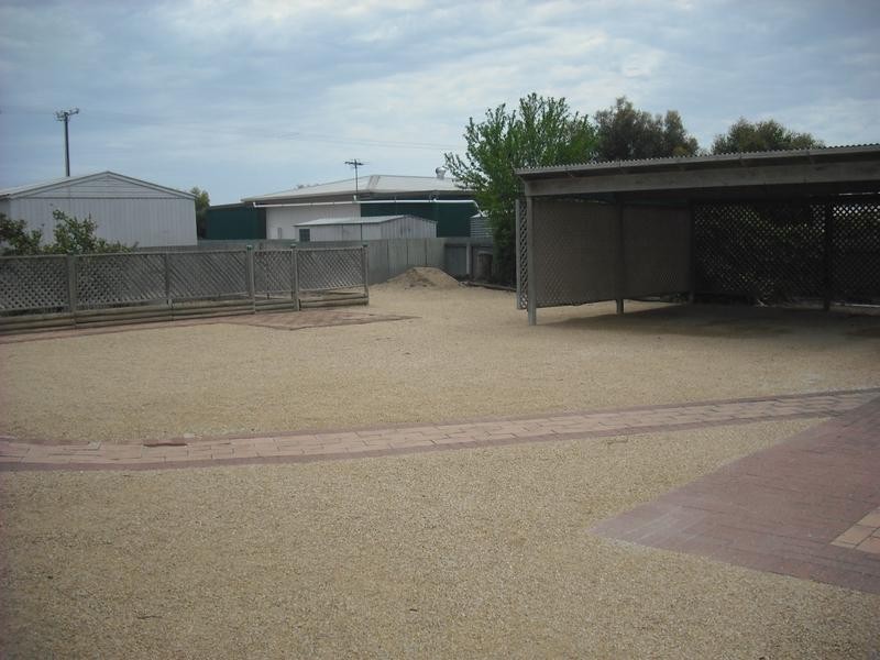 9 Cumberland Road, Port Clinton SA 5570