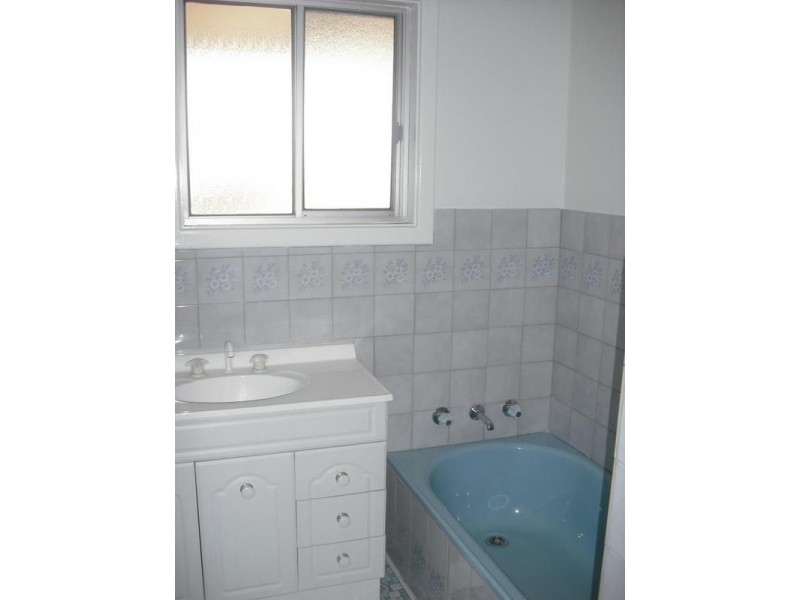 9 Cumberland Road, Port Clinton SA 5570