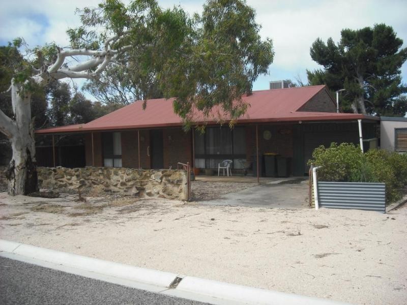 18 duryea street, Port Clinton SA 5570