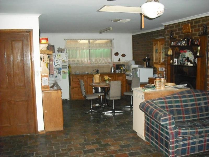 18 duryea street, Port Clinton SA 5570