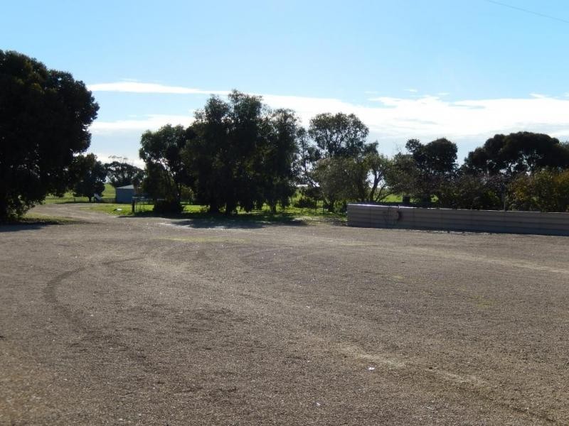 208 Ross Road, Pine Point SA 5571
