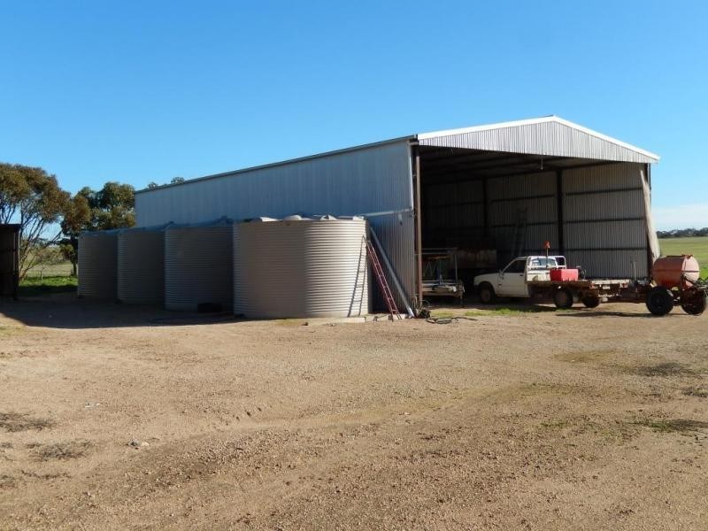 208 Ross Road, Pine Point SA 5571