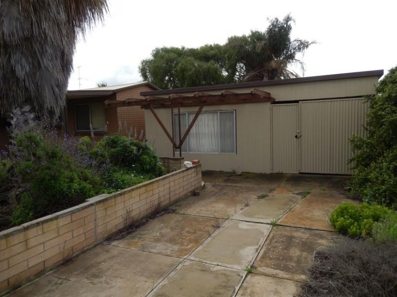 12 Wells Terrace, Price SA 5570