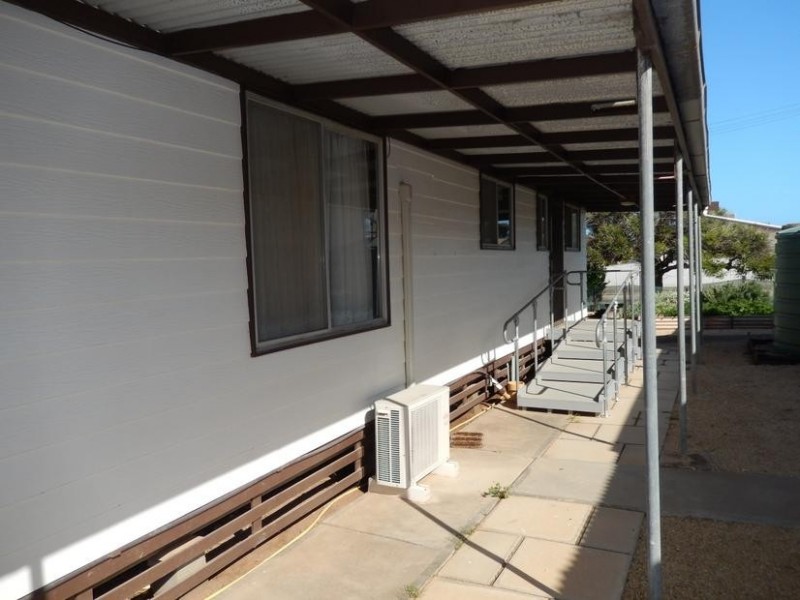 3 Emeu Street, Port Clinton SA 5570