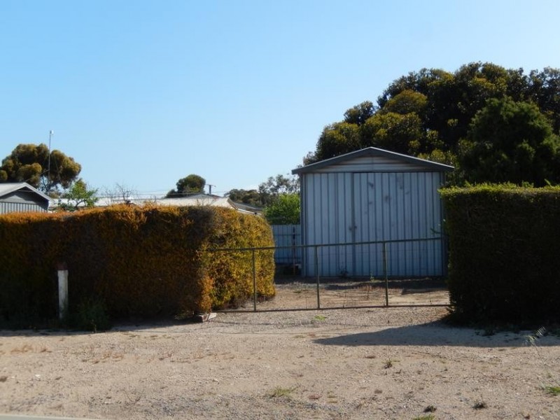 3 Emeu Street, Port Clinton SA 5570