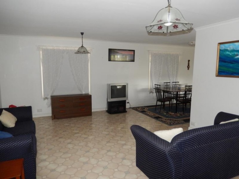 12 Osbrey, Port Julia SA 5575