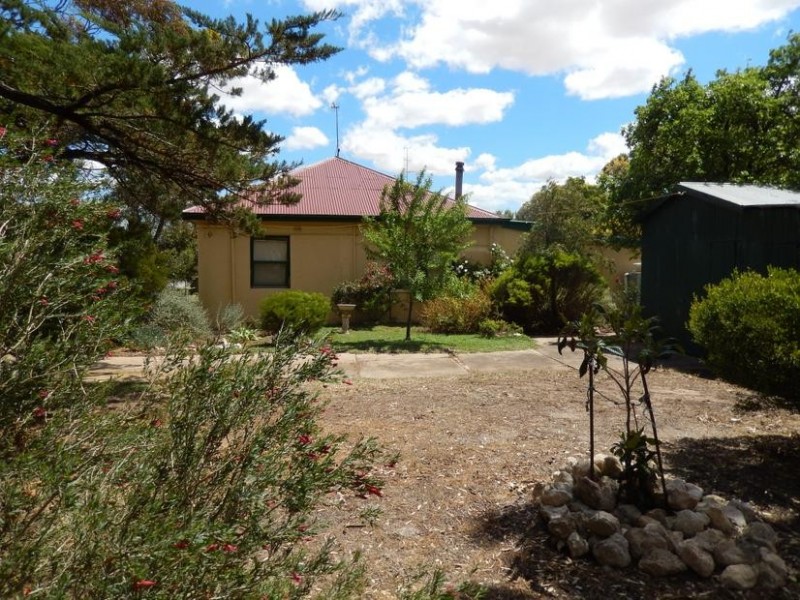 11 Seaview Road, Maitland SA 5573