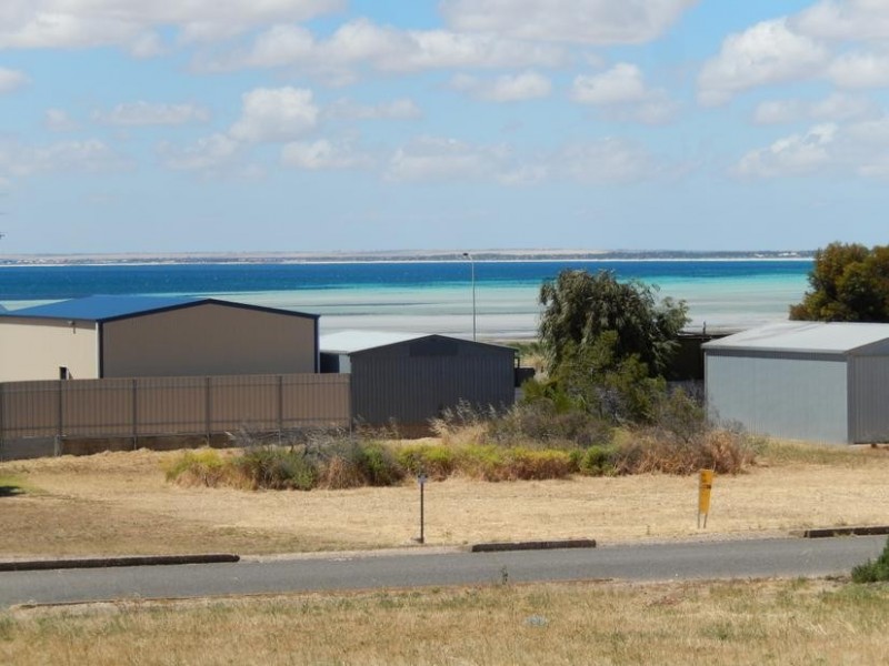 15 Hardwick Close, Point Turton SA 5575