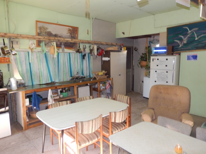 3 Earle Street, Pine Point SA 5571