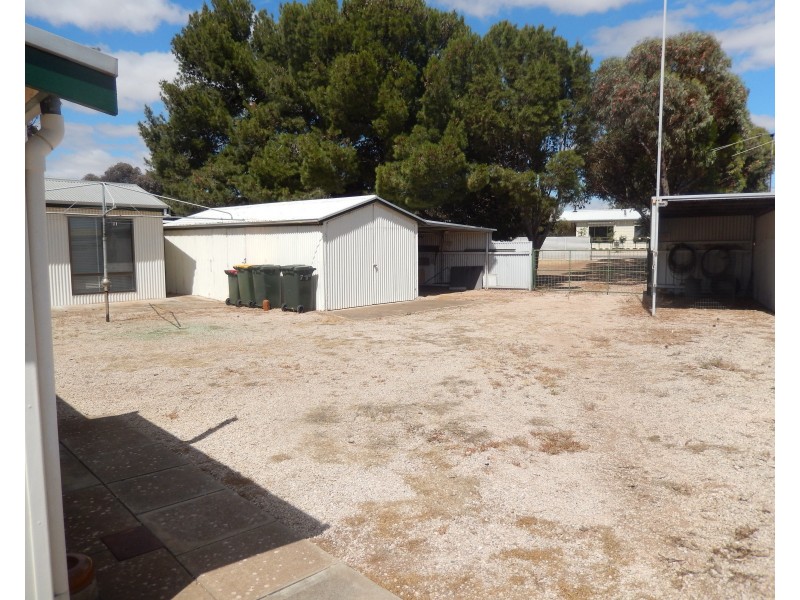 7 Cooper Street, Port Clinton SA 5570