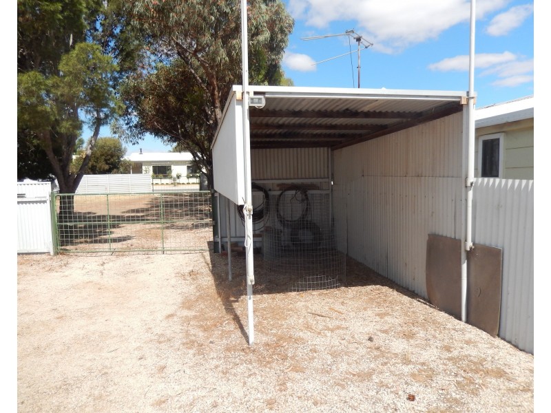 7 Cooper Street, Port Clinton SA 5570