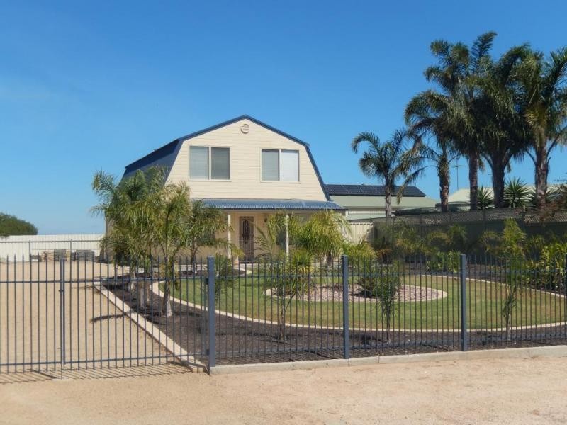 30 Mesnil Drive, Port Clinton SA 5570