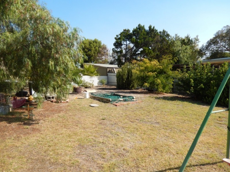 50 Cumberland Road, Port Clinton SA 5570