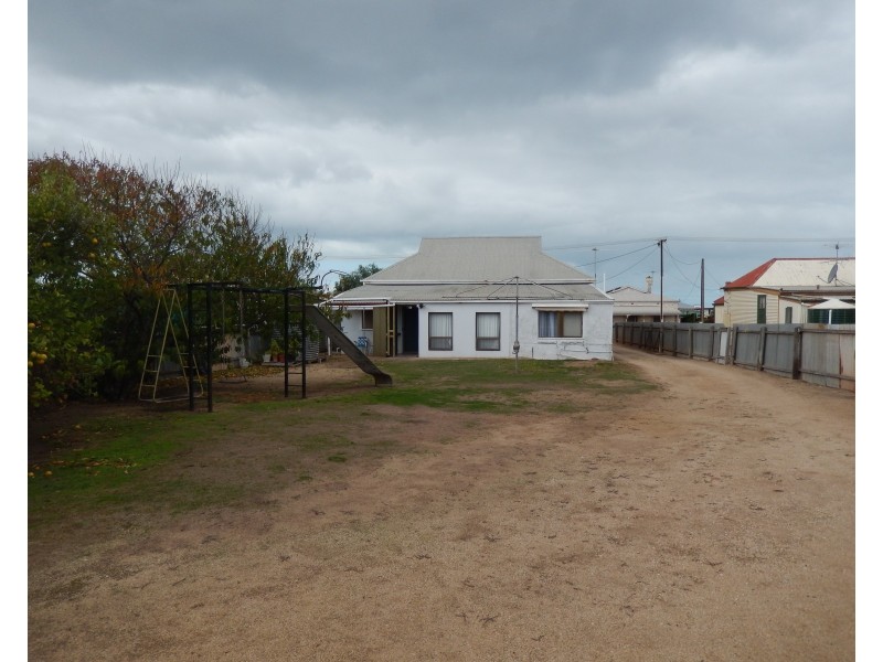 38 Fourth Street, Ardrossan SA 5571