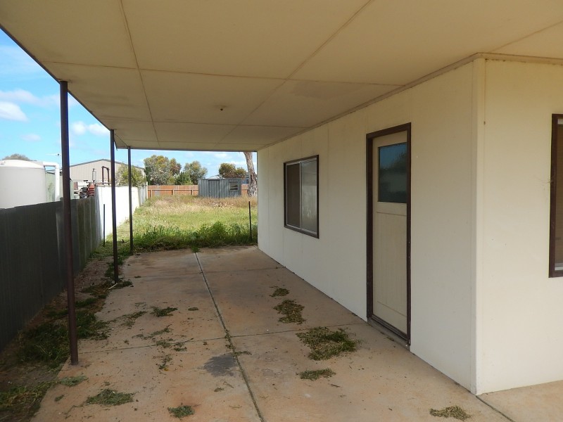 38 Cumberland Road, Port Clinton SA 5570