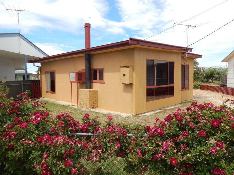 28 Duryea Street, Port Clinton SA 5570