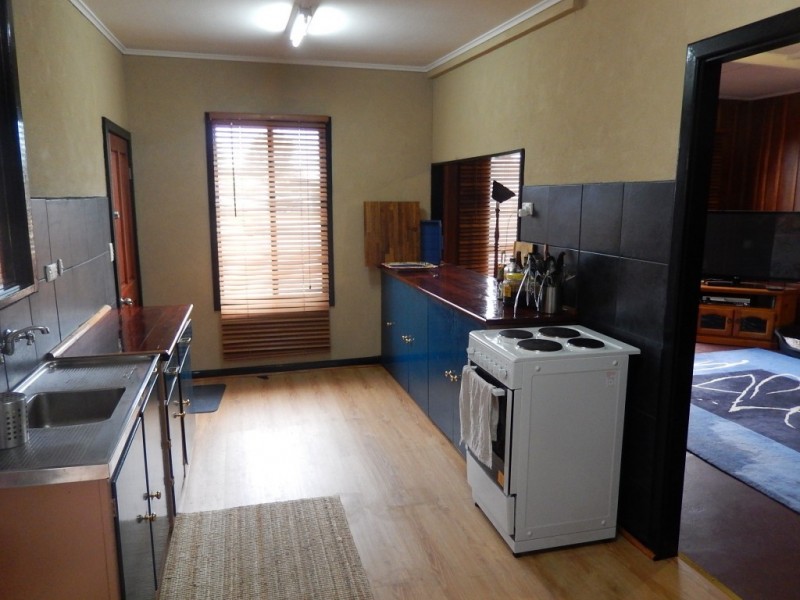 28 Duryea Street, Port Clinton SA 5570