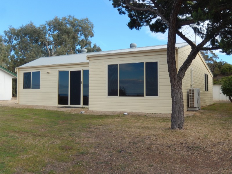 6 The Esplanade, Port Clinton SA 5570