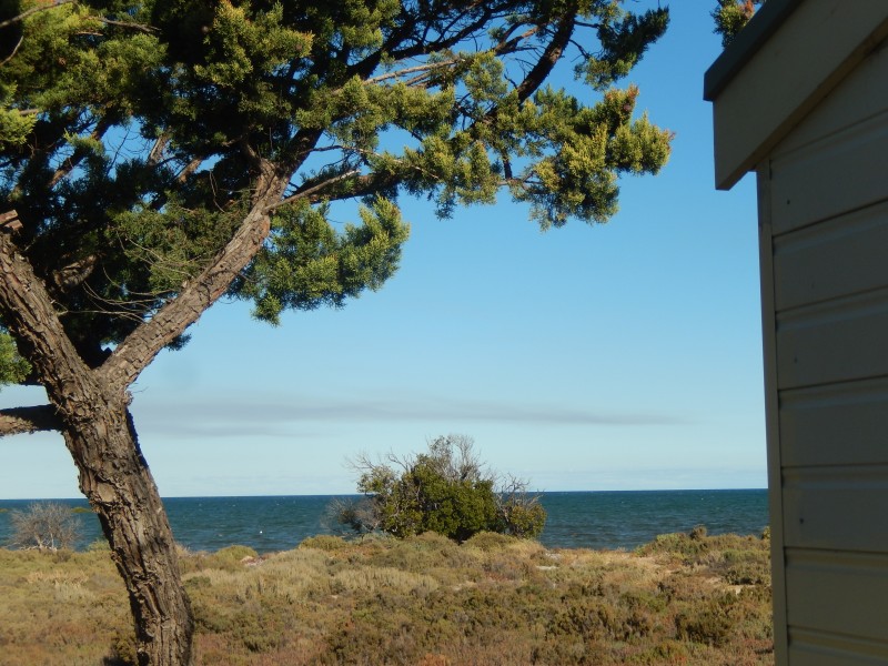 6 The Esplanade, Port Clinton SA 5570