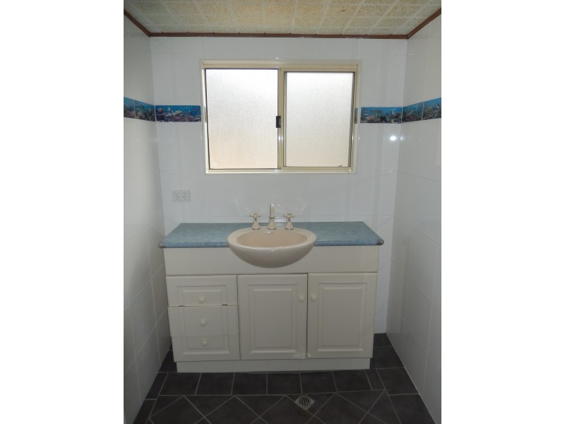 6 The Esplanade, Port Clinton SA 5570