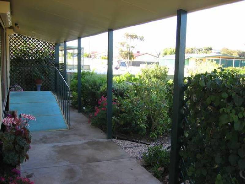 11 Duryea Street, Port Clinton SA 5570