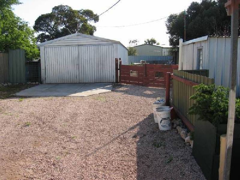 11 Duryea Street, Port Clinton SA 5570