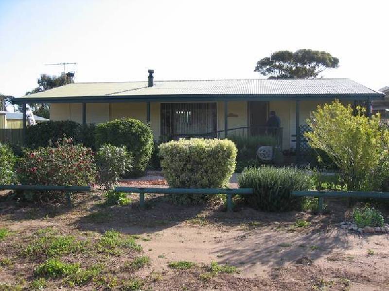 11 Duryea Street, Port Clinton SA 5570