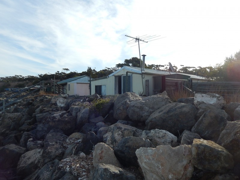 52 The Esplanade, Port Clinton SA 5570