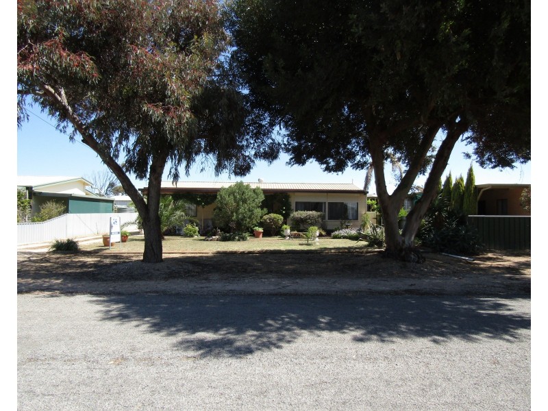 25 Moonta Terrace, Port Clinton SA 5570