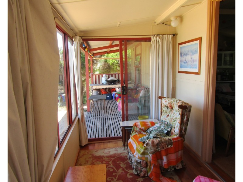 22 Davey Road, Rogues Point SA 5571