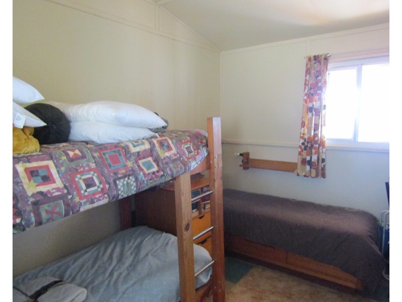 22 Davey Road, Rogues Point SA 5571