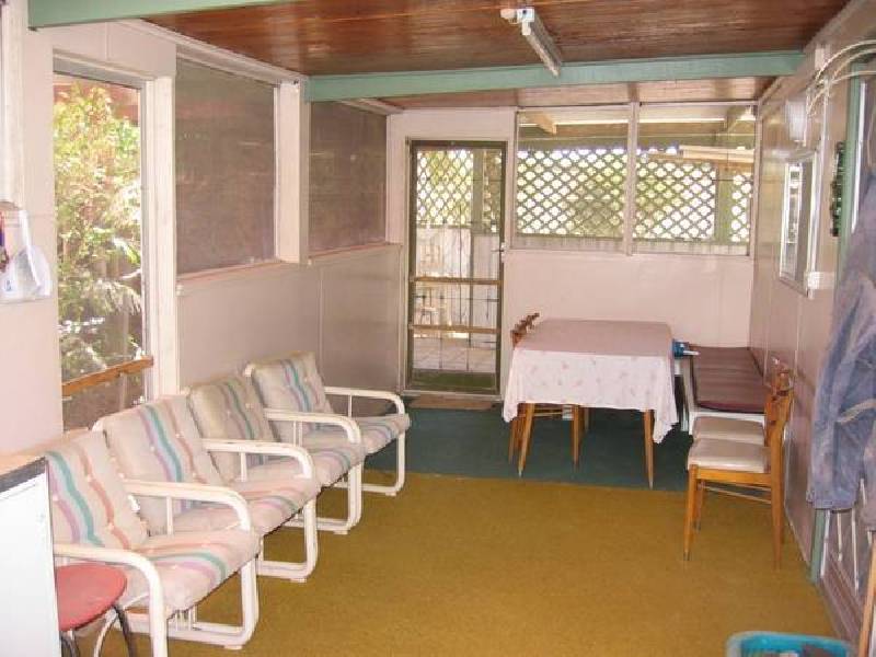 2 Earle Street, Pine Point SA 5571