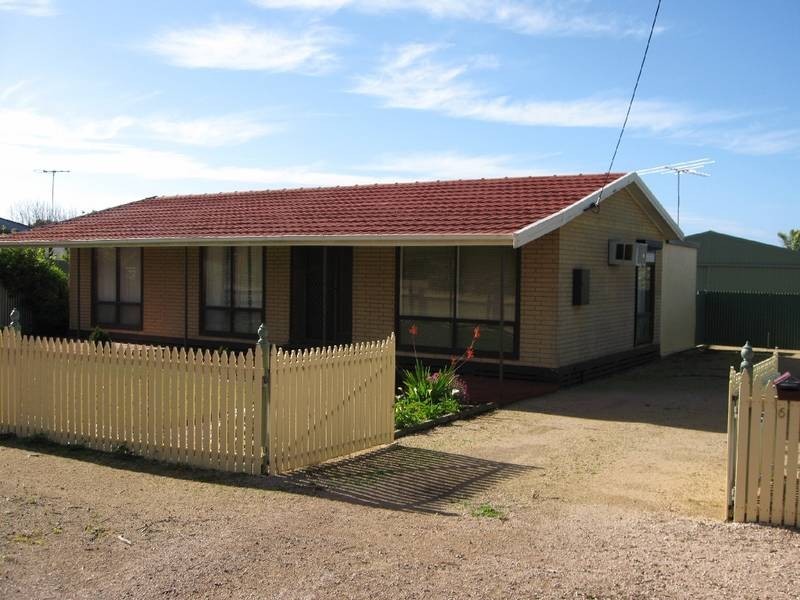 6 Bridge Road, Ardrossan SA 5571