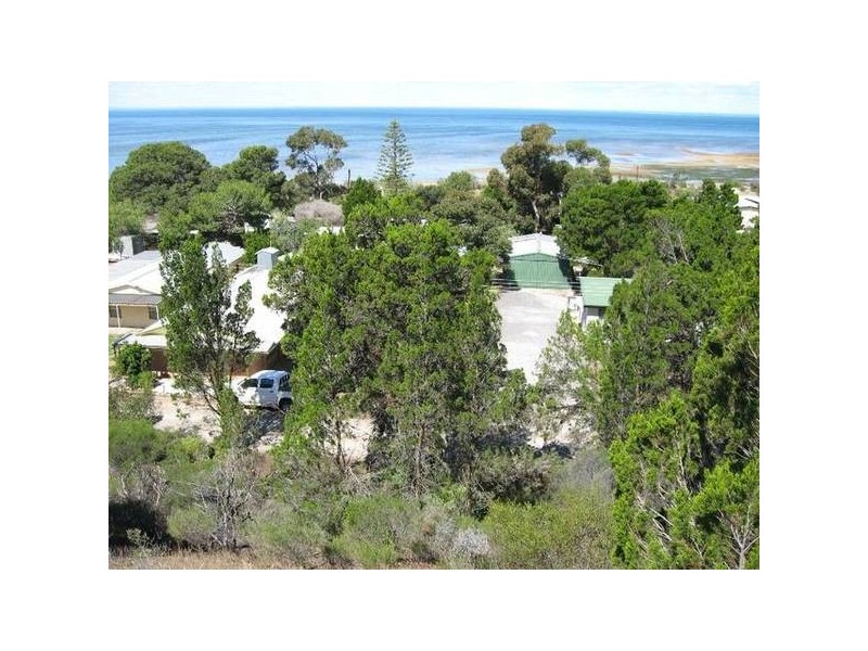 67 Main Street, Pine Point SA 5571