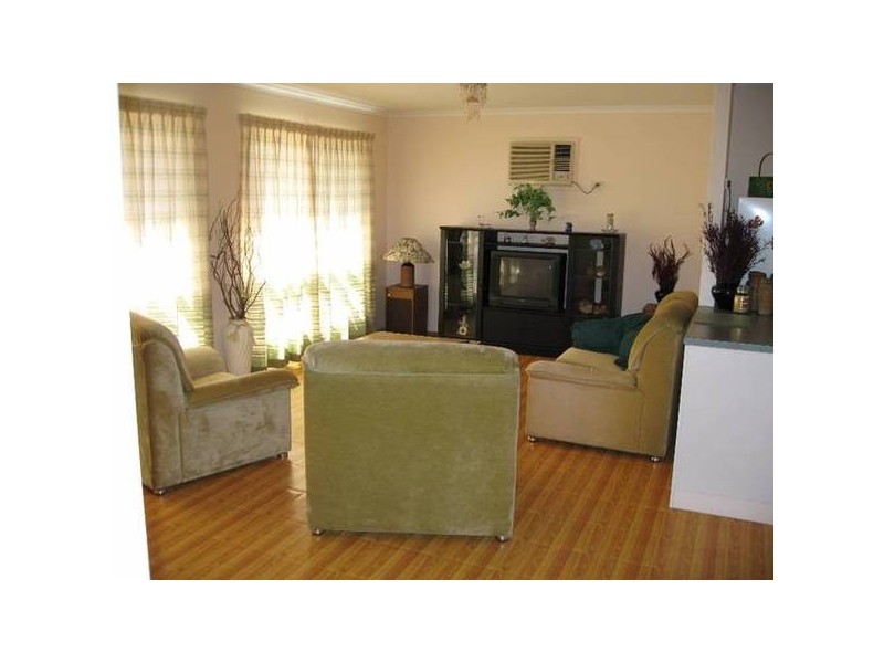 67 Main Street, Pine Point SA 5571